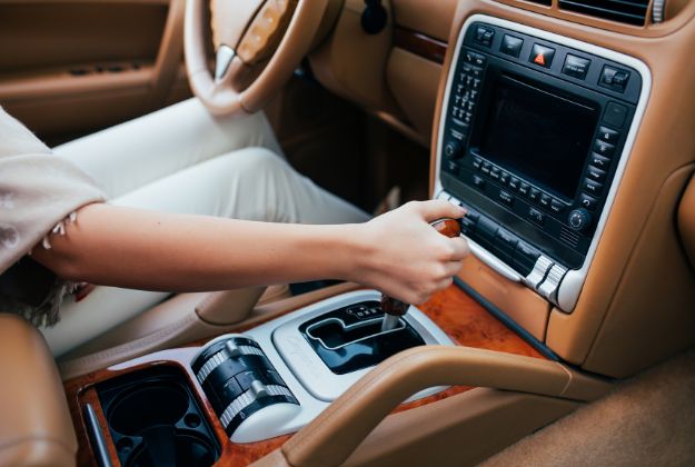 Why Drivers Should Learn To Drive Automatic Transmission Cars?